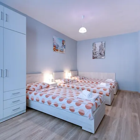 Apartment Daisy - 3 Room&kitchen In Lazur