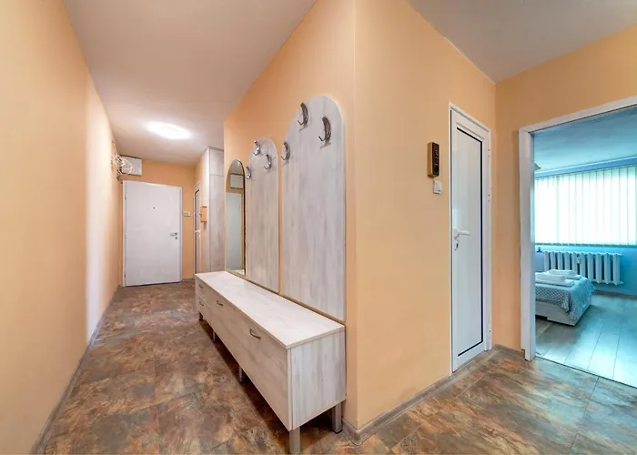 Daisy - 3 And Kitchen In Lazur